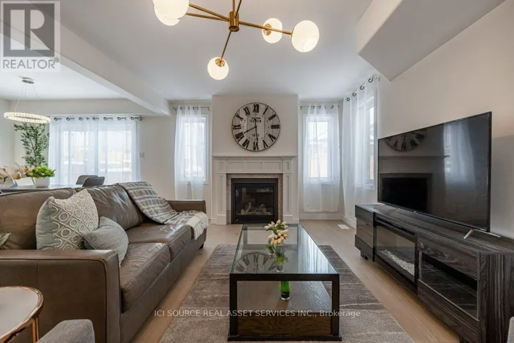 212 O'NEIL STREET, Peterborough (Monaghan Ward 2), Ontario K9K0H5