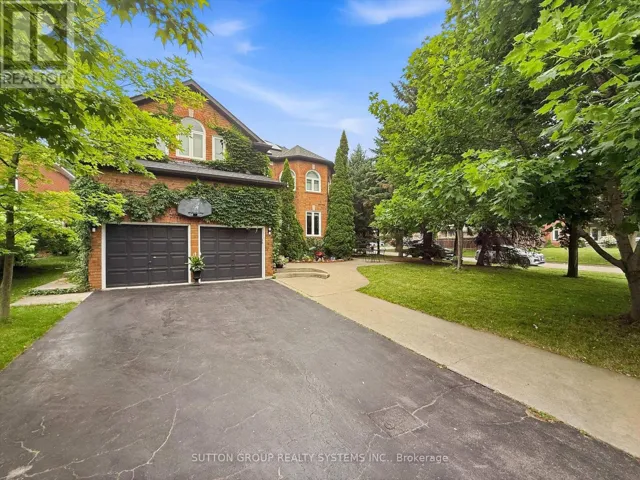 7 ARNHEM COURT, Hamilton (Waterdown), Ontario L8B0N9