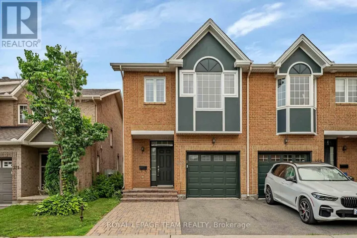 323 FREEDOM PRIVATE, Ottawa, Ontario K1G6W3