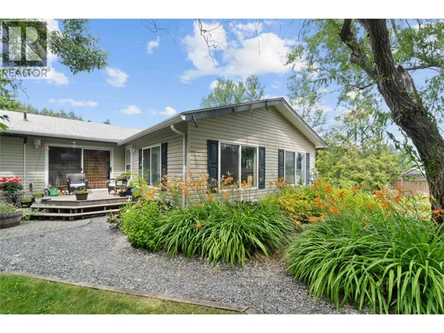 4421 73 Avenue NE, Salmon Arm, British Columbia V0E1K0