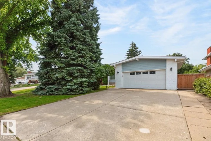6 MERRYVALE CR, Sherwood Park, Alberta T8A0N3