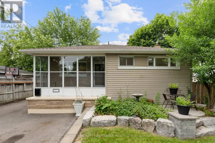 945 DONOVAN CRESCENT, Whitby (Williamsburg), Ontario L1N3G4