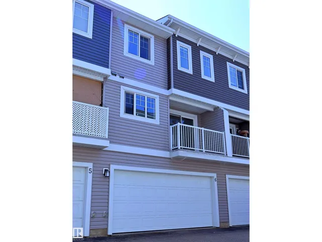 6 140 Youville Drive NW, Edmonton, Alberta T5J5E8
