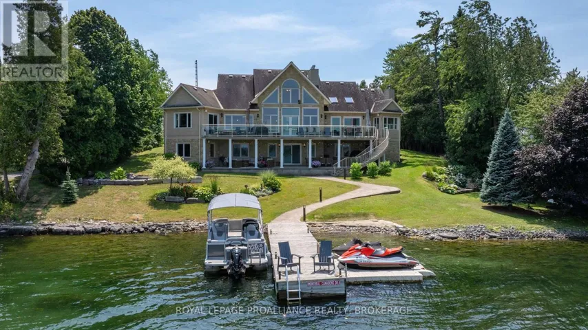 31 LEAVIS SHORES, Frontenac Islands (Howe Island), Ontario K7G2V6
