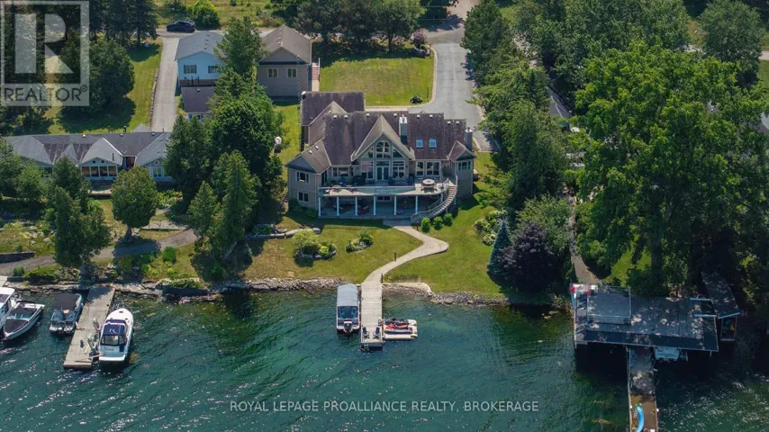 31 LEAVIS SHORES, Frontenac Islands (Howe Island), Ontario K7G2V6
