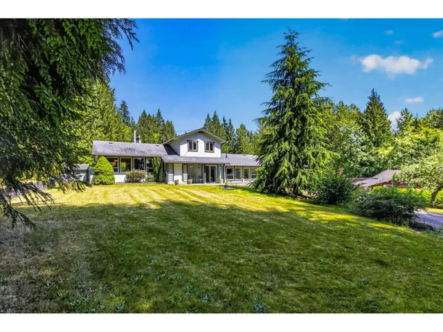 9676 WOLFE STREET, Mission, British Columbia V4S1H1