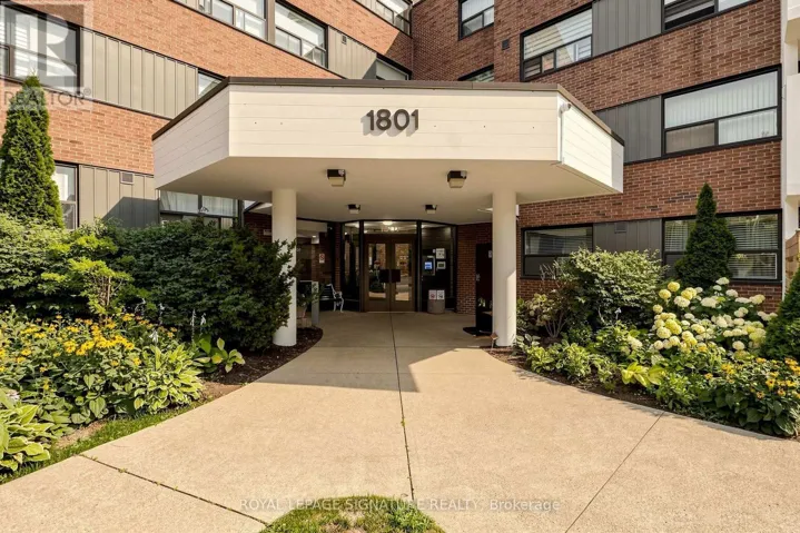 116 - 1801 O'CONNOR DRIVE, Toronto (Victoria Village), Ontario M4A2P8