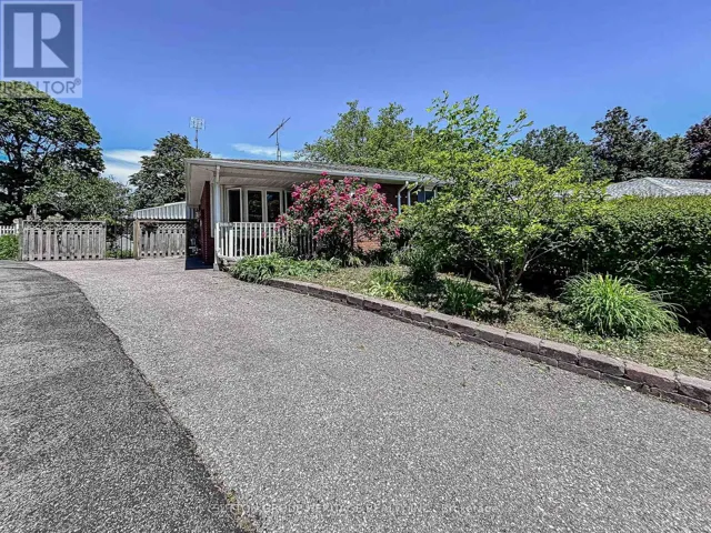1113 VALLEY COURT, Oshawa (Lakeview), Ontario L1J3M4