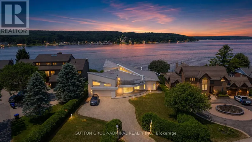 10 BECK BOULEVARD, Penetanguishene, Ontario L9M1C3
