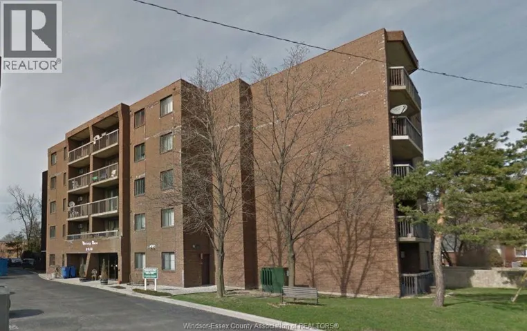 3950 WYANDOTTE STREET East Unit# 306, Windsor, Ontario N8Y1G5