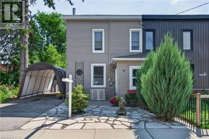 9 DAVIDSON Street, Cambridge, Ontario N1S2T8