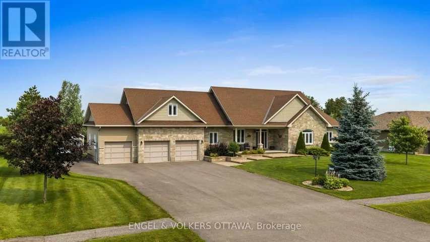 5579 LOMBARDY DRIVE, Ottawa, Ontario K0A2W0