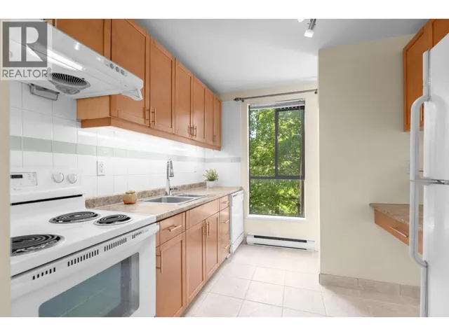 201 9153 SATURNA DRIVE, Burnaby, British Columbia V3J7K1