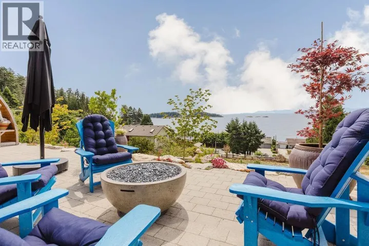 6889 ISLAND VIEW ROAD, Sechelt, British Columbia V7Z0T2