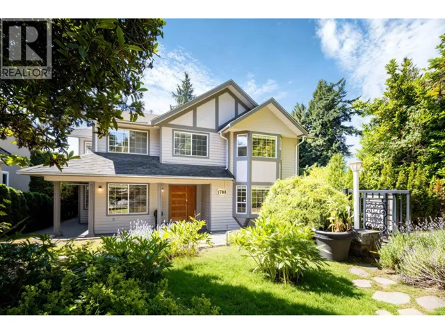 1788 GORDON AVENUE, West Vancouver, British Columbia V7V1V3