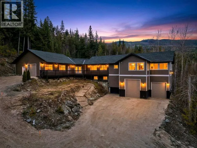 5058 Heritage Drive, Eagle Bay, British Columbia V0E1T0