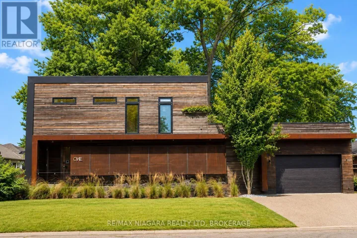 1 TIMBER LANE, St. Catharines (Lakeport), Ontario L2N7R7