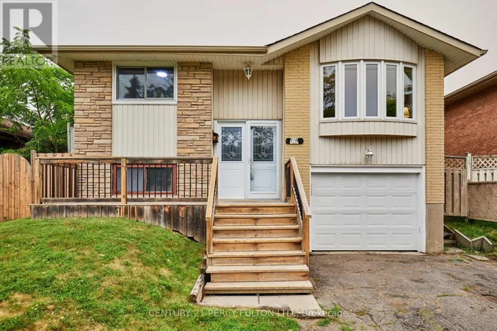 816 CARNABY CRESCENT, Oshawa (Centennial), Ontario L1G2Y8