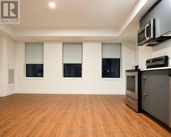 211 - 325 UNIVERSITY AVENUE W, Cobourg, Ontario K9A3S9