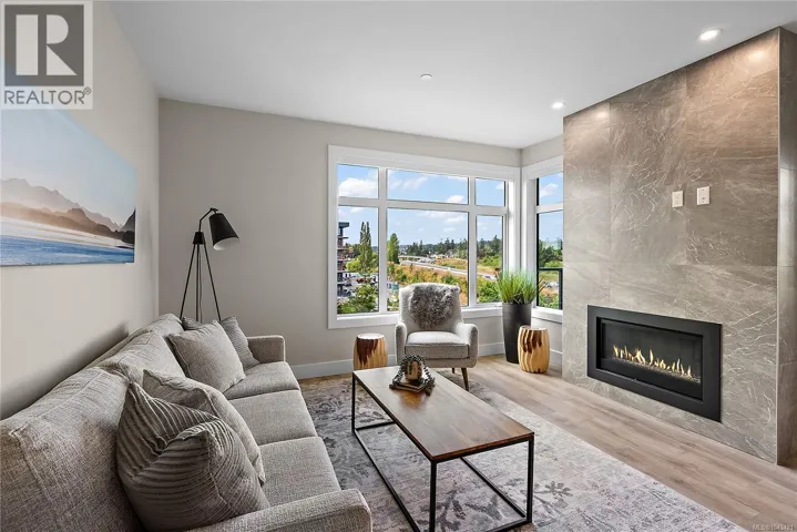 202 2520 Hackett Cres, Central Saanich, British Columbia V8M0C5