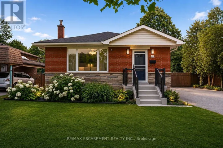 715 DRURY LANE, Burlington (Brant), Ontario L7R2X9