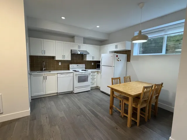 Basement 16483 103 AVENUE, Surrey, British Columbia V4N1Y8
