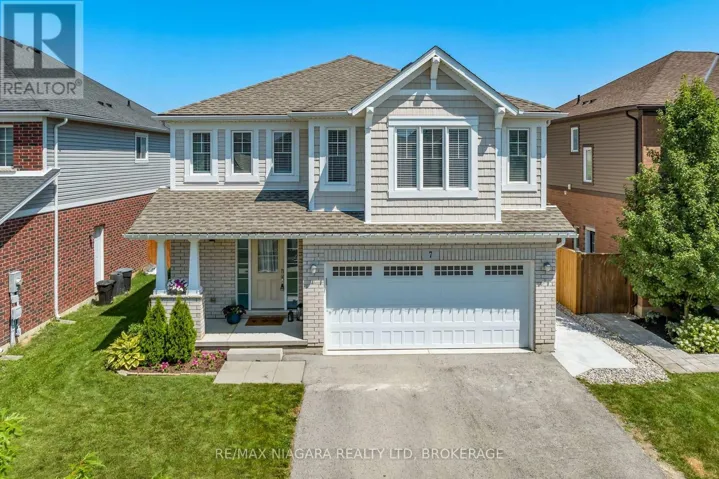 7 RILEY AVENUE, Pelham (Fonthill), Ontario L0S1E6