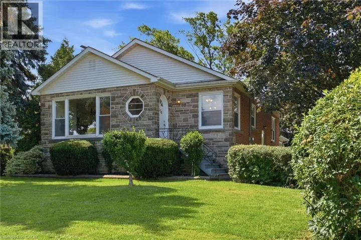 226 HIGHWAY NO 8 Avenue, Stoney Creek, Ontario L8G1C9