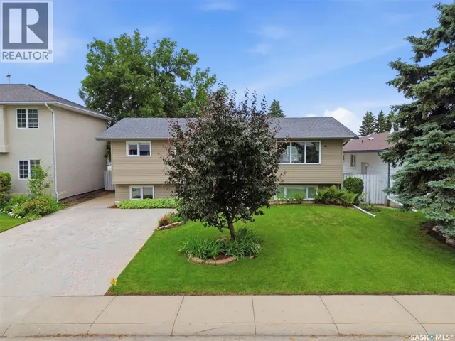 210 Laval CRESCENT, Saskatoon, Saskatchewan S7H4N7