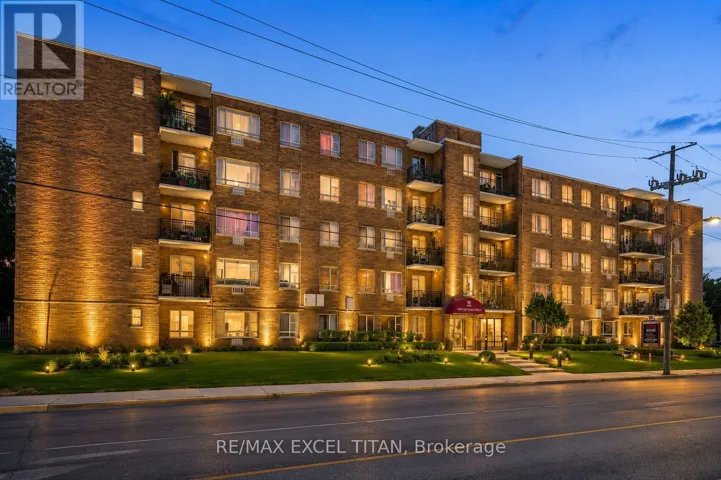 111 - 2895 BATHURST STREET, Toronto (Bedford Park-Nortown), Ontario M6H3A8