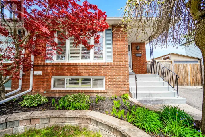 20 LAWRENCE CRESCENT, Clarington (Bowmanville), Ontario L1C1J4