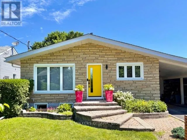 B - 2075 BALHARRIE AVENUE, Ottawa, Ontario K1G1G2