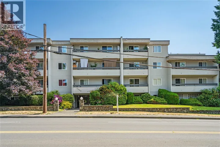 209 3235 Quadra St, Saanich, British Columbia V8X1G4