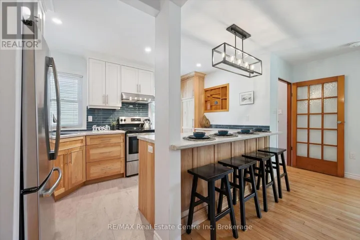 80 MEMORIAL CRESCENT, Guelph (Junction/Onward Willow), Ontario N1H6B9