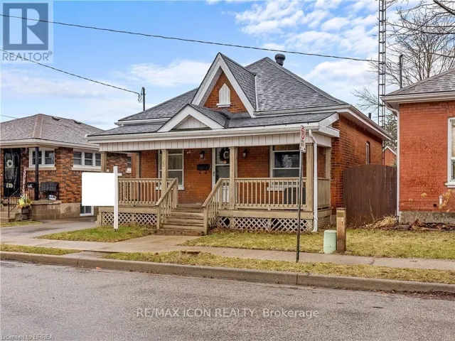 49 MINTERN AVENUE, Brantford, Ontario N3S1K9