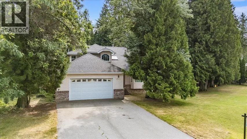1325 Forest Road, Castlegar, British Columbia V1N3Y5