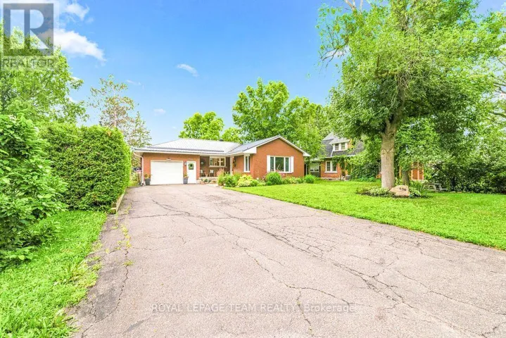 438 RAGLAN STREET N, Renfrew, Ontario K7V1P5