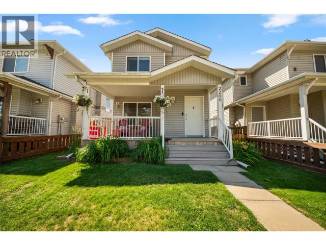 2206 13TH Avenue, Invermere, British Columbia V0A1K4