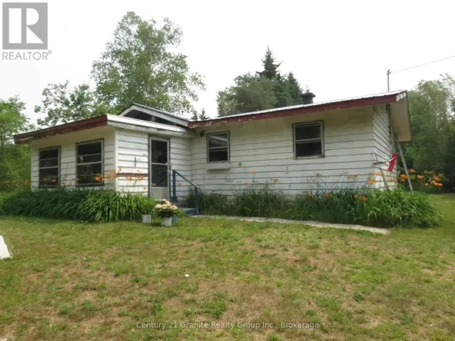 1060 BUTTERCUP DRIVE, Highlands East (Monmouth), Ontario K0L3C0