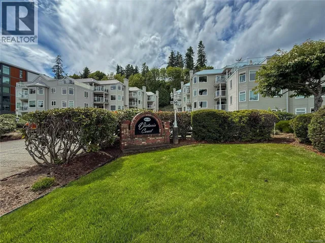 104a 650 Island Hwy S, Campbell River, British Columbia V9W1A6