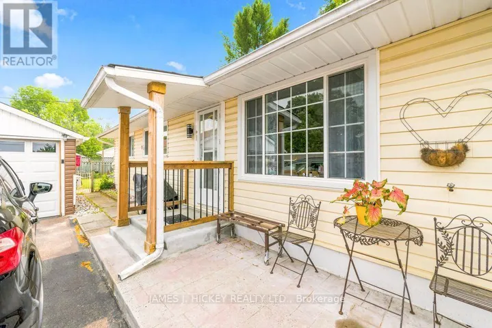 23 NEWTON CRESCENT, Deep River, Ontario K0J1P0