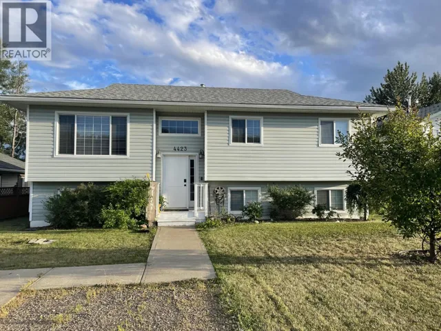 4423 HERITAGE CRESCENT, Fort Nelson, British Columbia V0C1R0