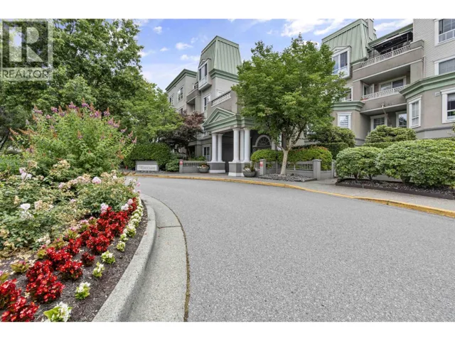 112 2970 PRINCESS CRESCENT, Coquitlam, British Columbia V3B7R5