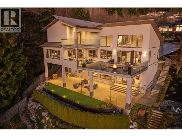 205 KINSEY DRIVE, Anmore, British Columbia V3H0G7