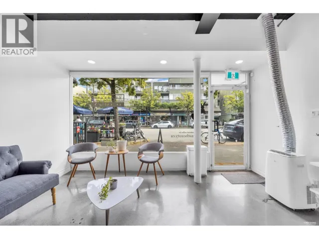 3261 W BROADWAY STREET, Vancouver, British Columbia V6K2H5