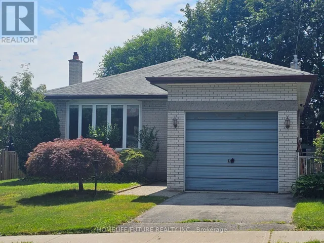 61 HOLLYHEDGE DRIVE, Toronto (Bendale), Ontario M1J1X2