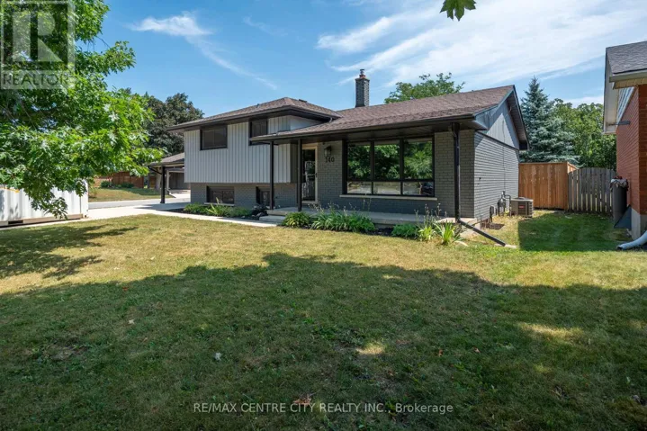 140 OAKWOOD PLACE, Thames Centre (Dorchester), Ontario N0L1G3