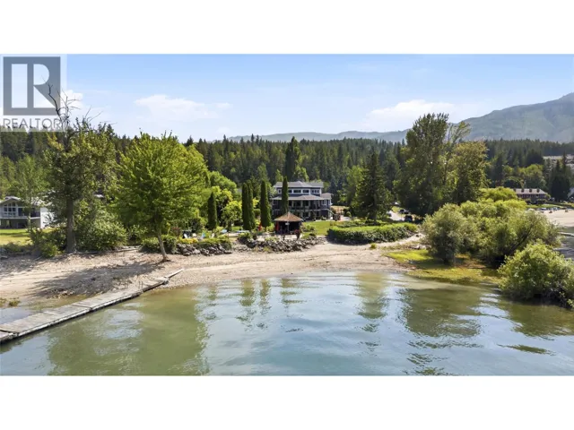 2868 Grant Road, Sorrento, British Columbia V0E2W0