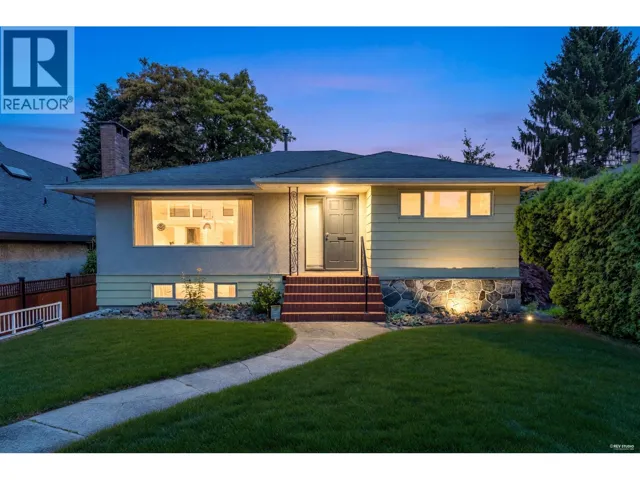 6730 6TH STREET, Burnaby, British Columbia V5E3S7