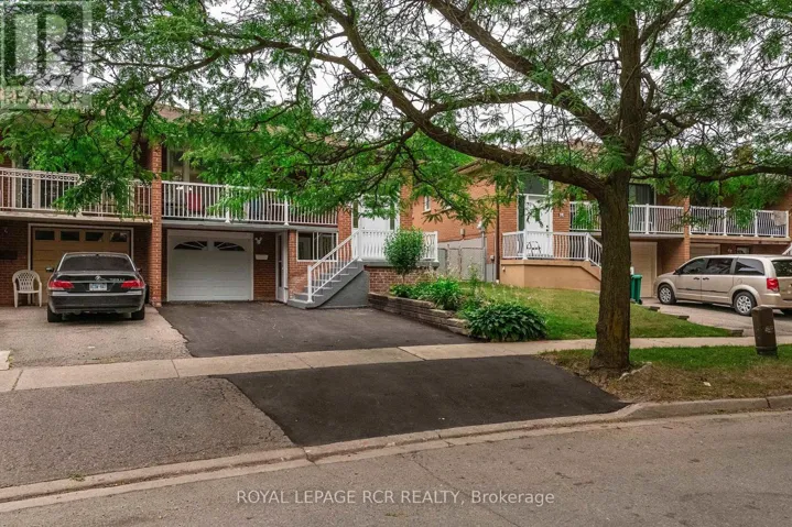 24 PETUNIAS ROAD, Brampton (Madoc), Ontario L6V3G8
